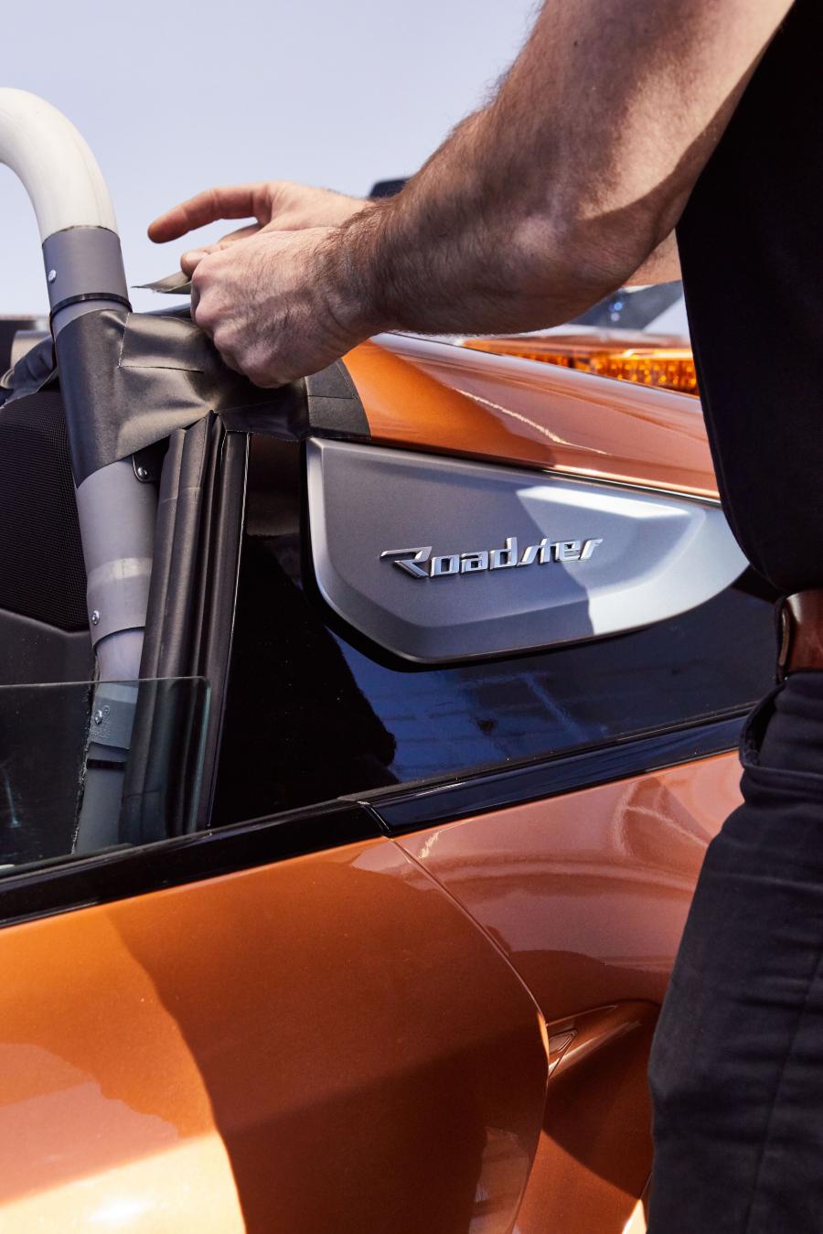 Детали создания BMW i8 Roadster Formula E Safety Car (I15) 2019 года  (фото 31 из 58)